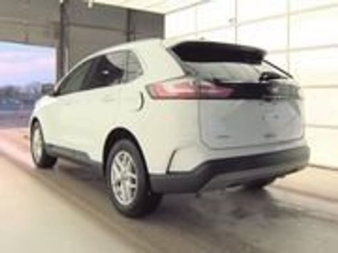 Used 2022 Ford Edge SEL w/ Convenience Package image 8