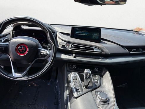 Used 2019 BMW i8 Roadster image 8
