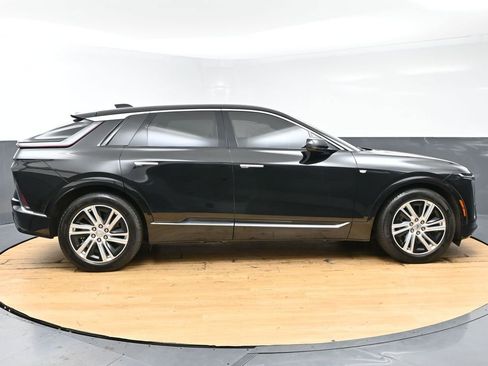 Used 2024 Cadillac Lyriq Tech image 7