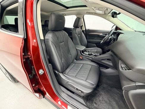 Certified 2023 Buick Envision Avenir image 25