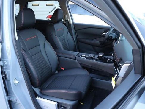 New 2026 Nissan Rogue SV image 19