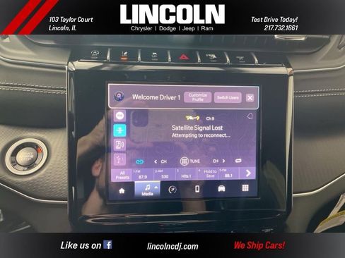 New 2025 Jeep Grand Cherokee Altitude image 22