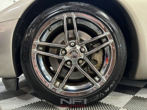 Used 2000 Chevrolet Corvette Convertible 2D w/ Memory Pkg image 21