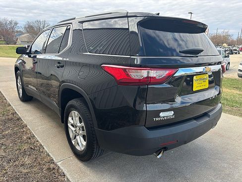 Used 2018 Chevrolet Traverse LT image 8