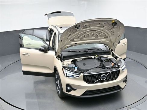 New 2026 Volvo XC40 B4 Plus w/ Protection Package Premier image 50