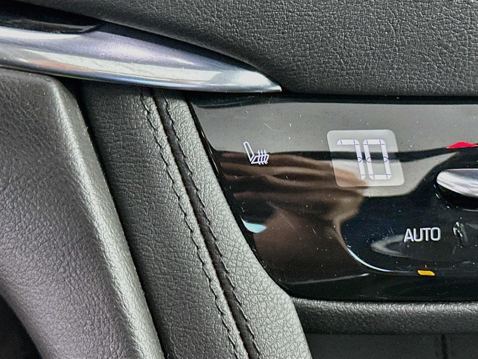 Used 2021 Cadillac XT5 Premium Luxury w/ LPO, Floor Liner Package FWD image 20