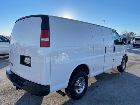 Used 2014 Chevrolet Express 2500 2500 3dr Cargo Van image 5