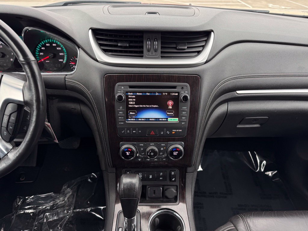 Used 2016 Chevrolet Traverse LTZ AWD/4WD image 2