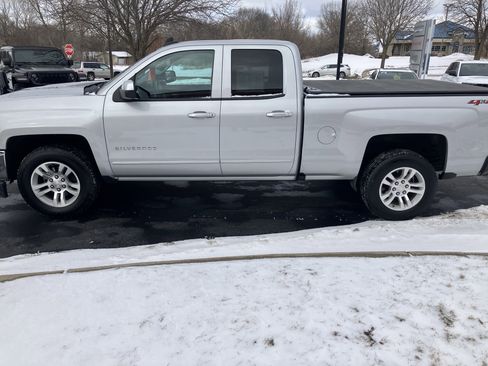 Used 2018 Chevrolet Silverado 1500 LT w/ All Star Edition image 14