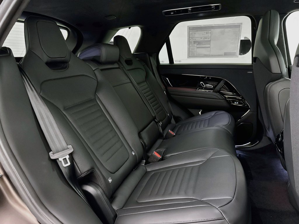 New 2027 Land Rover Range Rover Sport SV AWD/4WD image 28