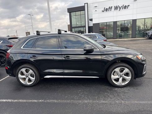 Used 2023 Audi Q5 2.0T Premium Plus w/ Premium Plus Package image 2