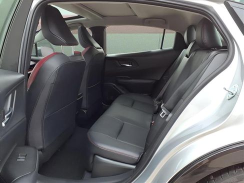 New 2026 Toyota Prius Plug-In Hybrid image 9