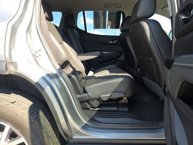 Certified 2023 GMC Acadia SLT FWD image 26