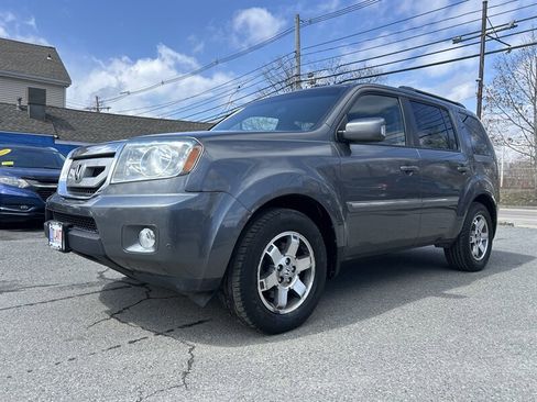 Used 2011 Honda Pilot Touring image 1