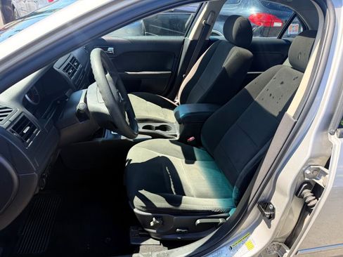 Used 2007 Ford Fusion SE FWD image 9