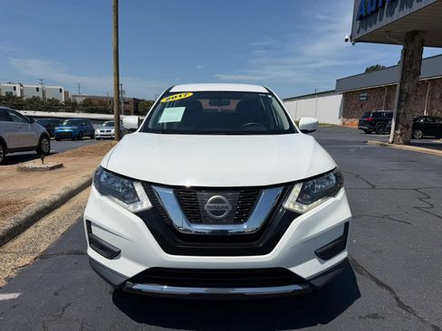 Used 2017 Nissan Rogue S AWD/4WD image 2