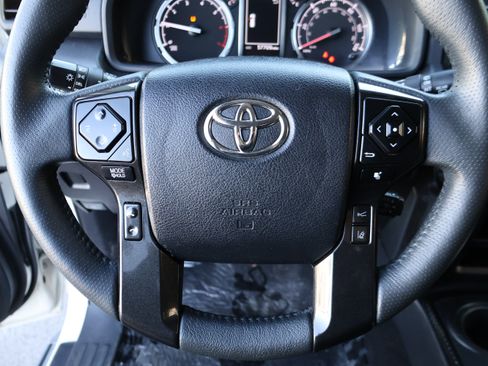 Used 2022 Toyota 4Runner TRD Off-Road Premium image 38