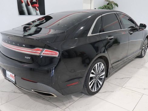 Used 2018 Lincoln MKZ Select w/ Select Plus Package FWD image 3