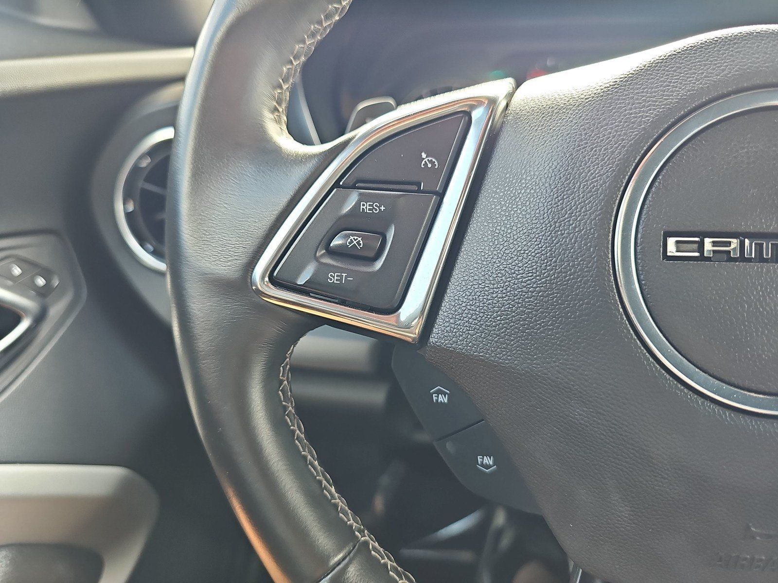 Used 2024 Chevrolet Camaro LT w/ Technology Package RWD image 14