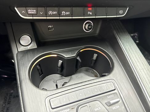 Used 2018 Audi A5 2.0T Premium Plus AWD/4WD image 31