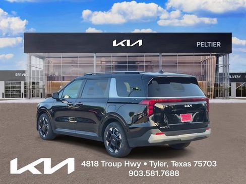 Certified 2025 Kia Carnival EX FWD image 4