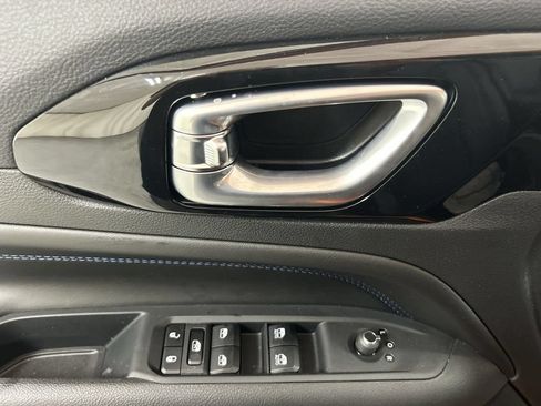 New 2026 Jeep Compass Latitude AWD/4WD image 13