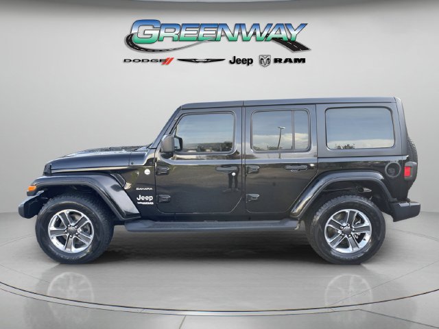 Used 2018 Jeep Wrangler Unlimited Sahara AWD/4WD image 2