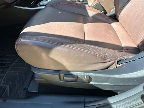 Used 2018 Mitsubishi Outlander SEL AWD/4WD image 34