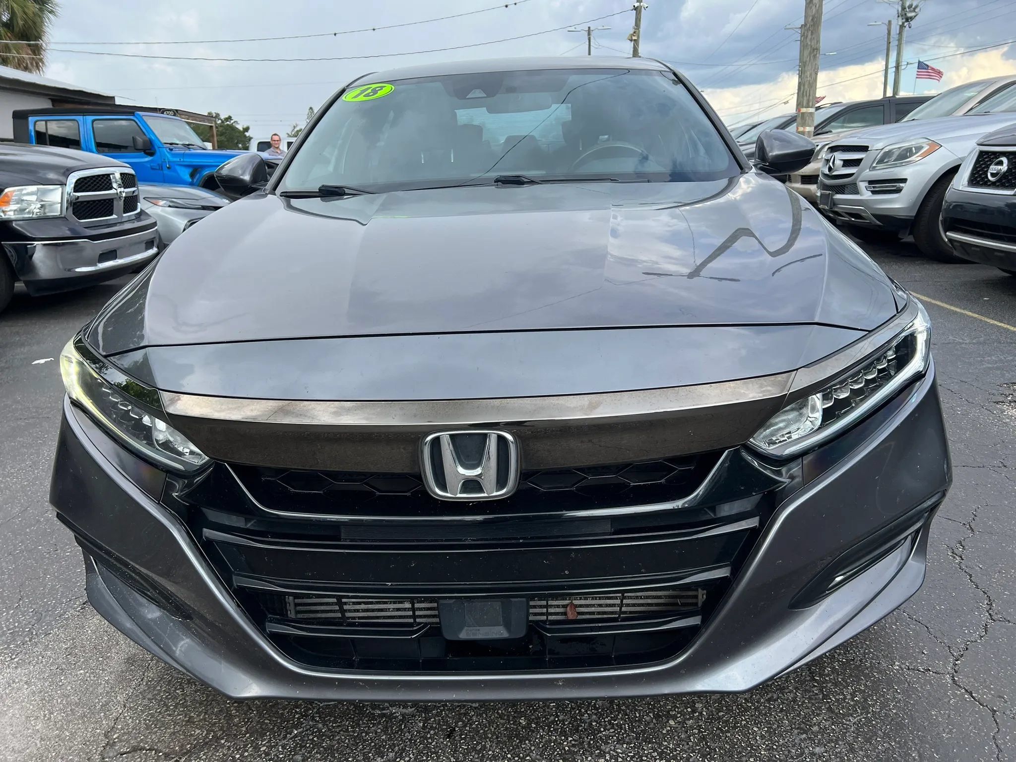 Used 2018 Honda Accord Sport image 3