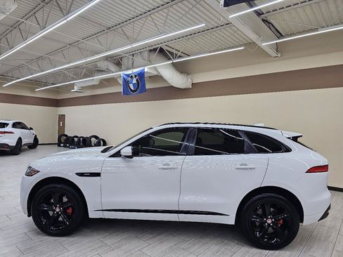 Used 2018 Jaguar F-PACE R-Sport AWD/4WD image 9