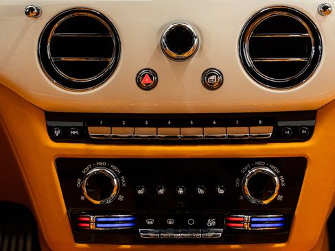 Certified 2022 Rolls-Royce Ghost image 40