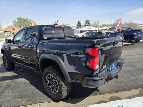Used 2024 Chevrolet Colorado ZR2 w/ ZR2 Convenience Package III AWD/4WD image 5