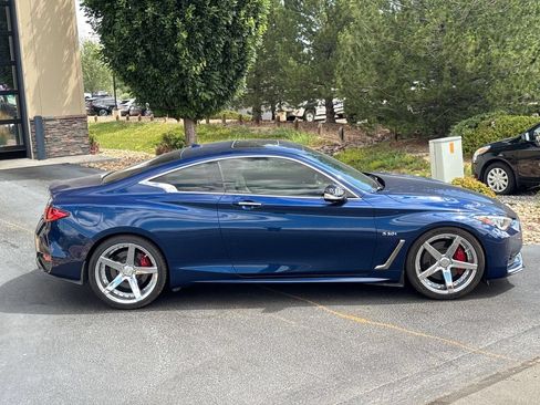 Used 2020 INFINITI Q60 Red Sport 400 w/ Proactive Package RWD image 40