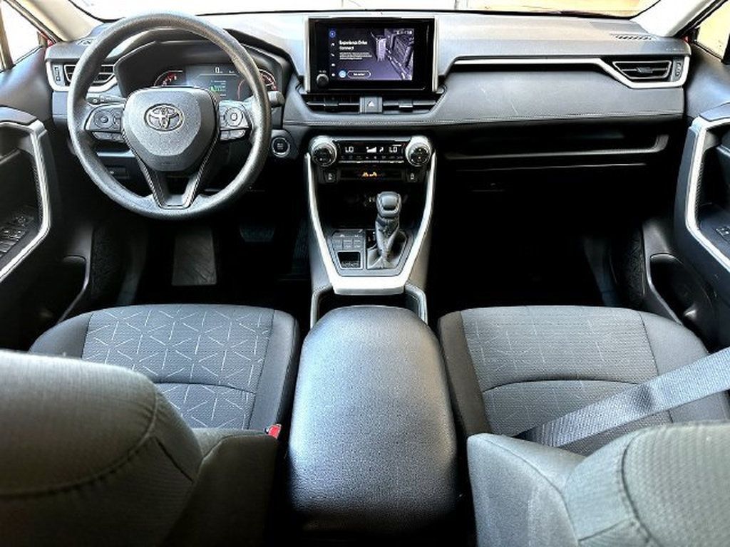 Certified 2025 Toyota RAV4 XLE AWD/4WD image 28