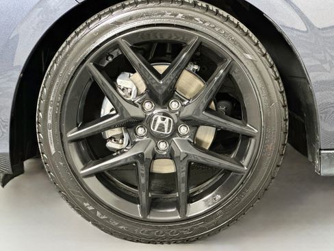 Used 2024 Honda Civic Sport image 11