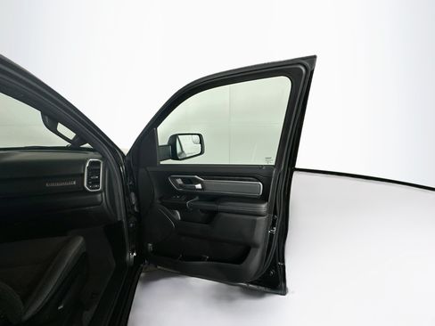 Used 2023 RAM 1500 Big Horn AWD/4WD image 30