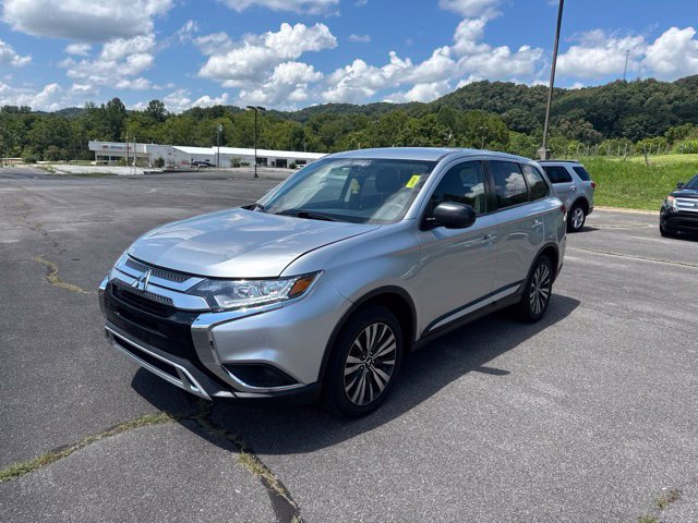 Used 2020 Mitsubishi Outlander ES FWD image 4