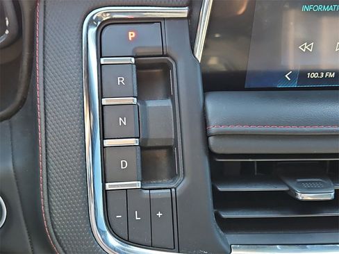 Used 2023 Chevrolet Tahoe RST image 8