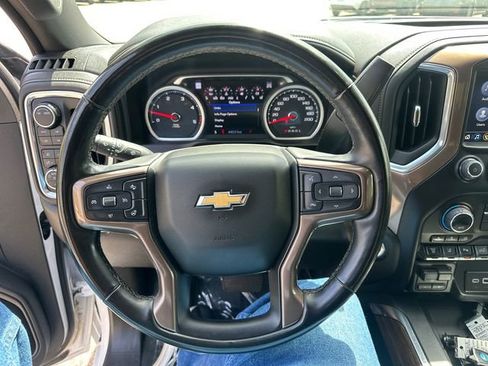 Used 2023 Chevrolet Silverado 2500 High Country AWD/4WD image 35