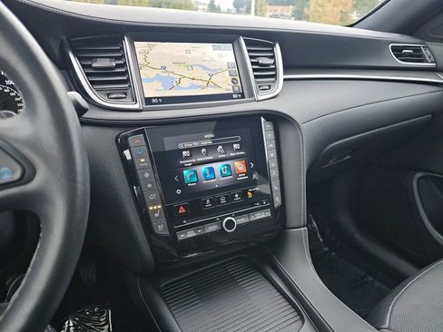 Certified 2023 INFINITI QX55 Essential image 37