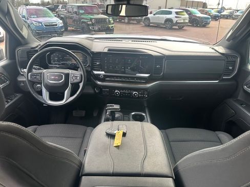 Used 2023 GMC Sierra 1500 Elevation image 25