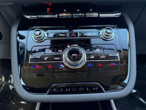 Used 2020 Lincoln Corsair AWD w/ Equipment Group 101A image 18