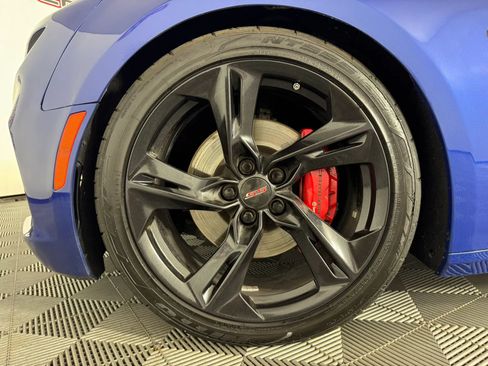 Used 2021 Chevrolet Camaro SS RWD image 47