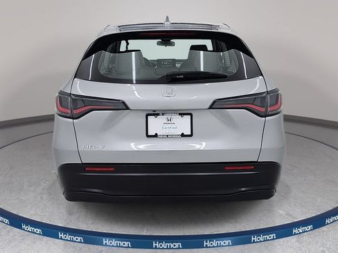 Used 2024 Honda HR-V LX image 8