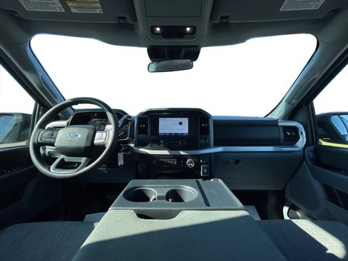 Used 2023 Ford F150 XLT image 12