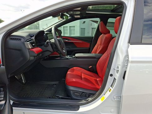 Certified 2025 Toyota Camry XSE AWD/4WD image 15