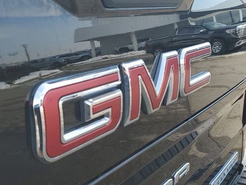 Used 2021 GMC Sierra 1500 Elevation image 29