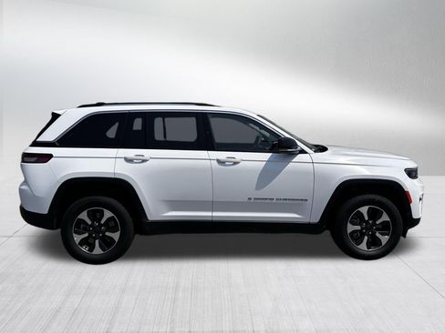 Used 2024 Jeep Grand Cherokee Limited 4xe AWD/4WD image 8