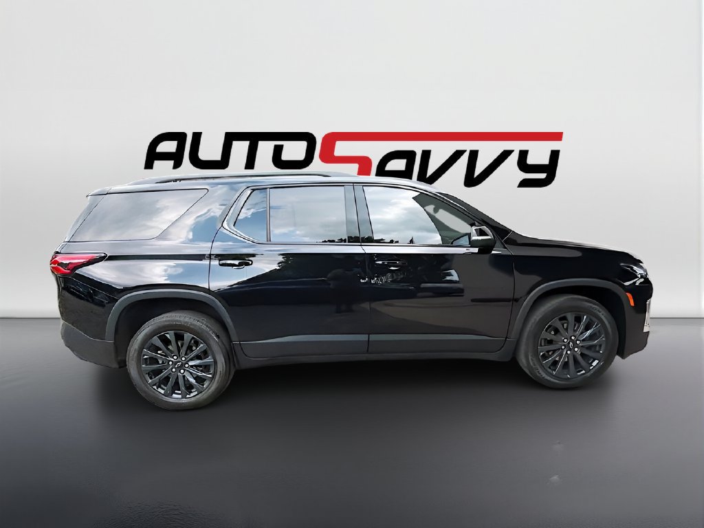Used 2023 Chevrolet Traverse RS FWD image 8