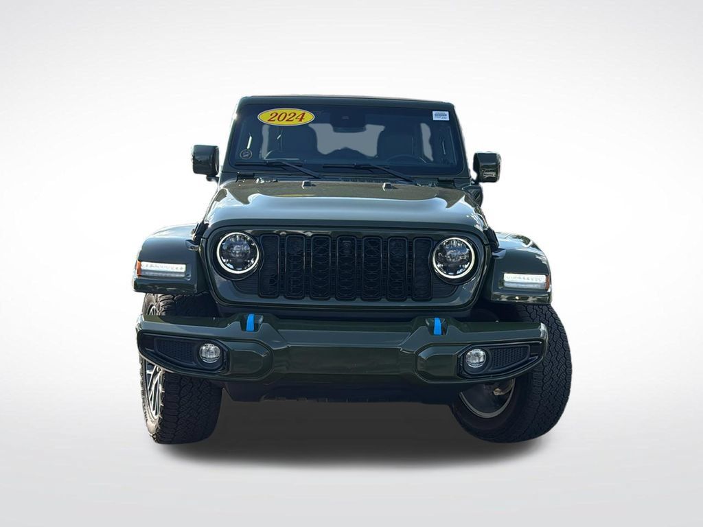 Used 2024 Jeep Wrangler High Altitude AWD/4WD image 2